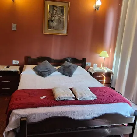 Hostal La Caleta-3